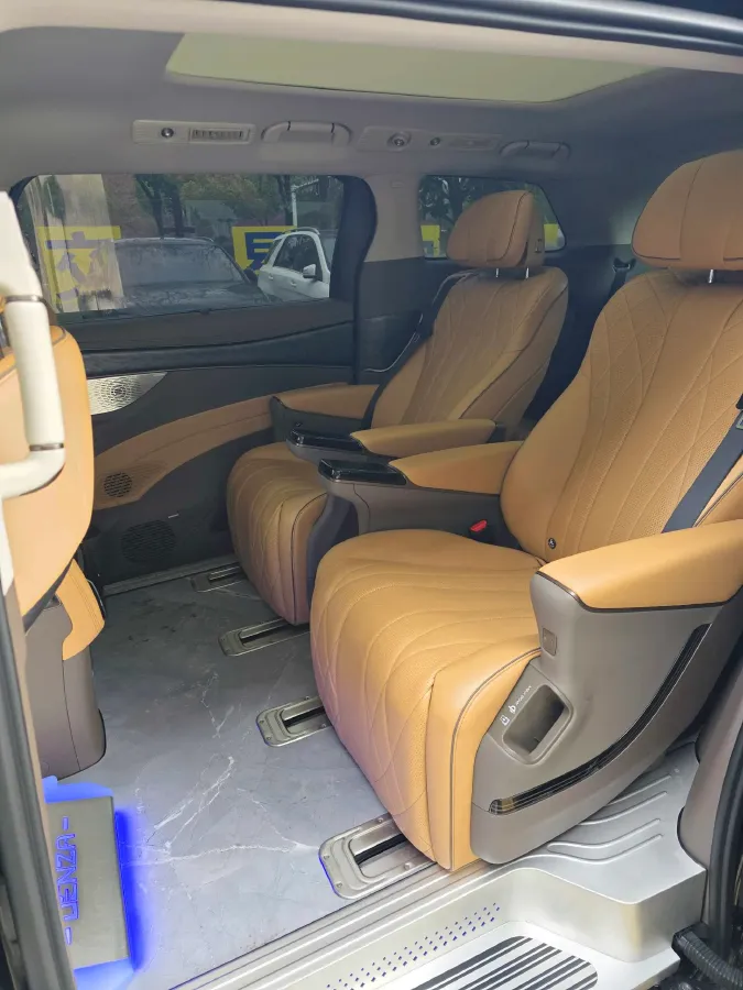 2022 HongQi HS7 3.0T 337HP V6 8AT,autocango,china used car exporter,china ev exporter,chinese used car exporter,chinese used ev exporter