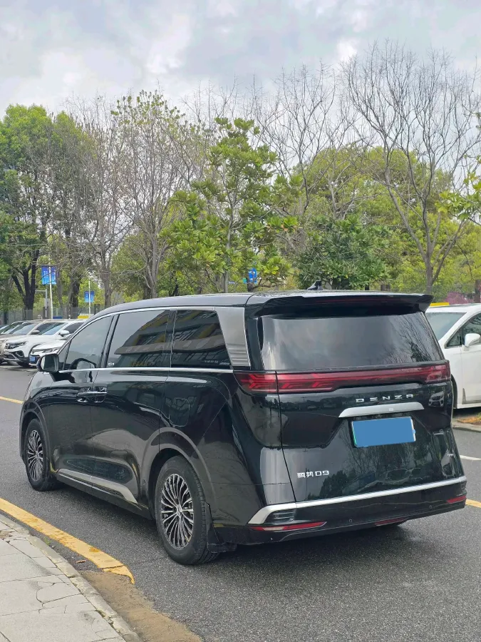 2022 HongQi HS7 3.0T 337HP V6 8AT,autocango,china used car exporter,china ev exporter,chinese used car exporter,chinese used ev exporter