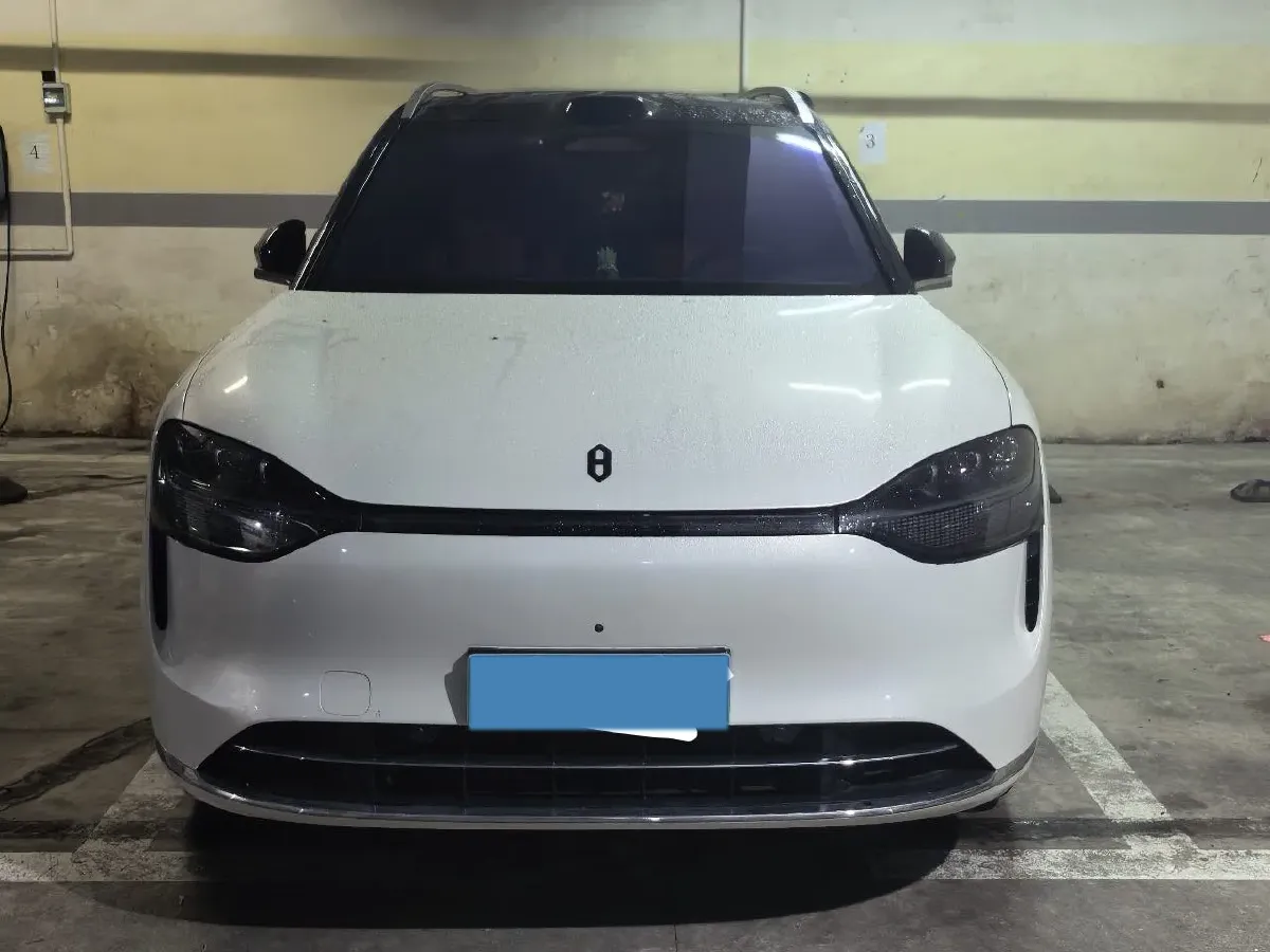 2024 AITO AITO M9 1.5T 152HP L4 REEV 42KWH,autocango,china used car exporter,china ev exporter,chinese used car exporter,chinese used ev exporter