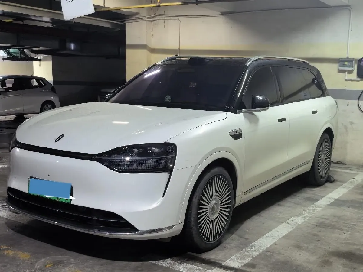 2024 AITO AITO M9 1.5T 152HP L4 REEV 42KWH,autocango,china used car exporter,china ev exporter,chinese used car exporter,chinese used ev exporter