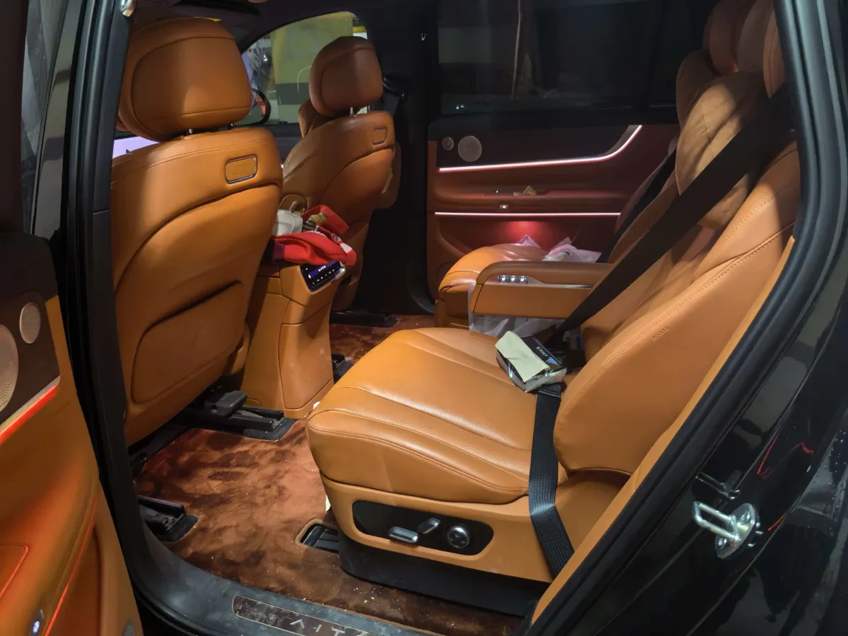 2024 AITO AITO M9 1.5T 152HP L4 REEV 42KWH,autocango,china used car exporter,china ev exporter,chinese used car exporter,chinese used ev exporter