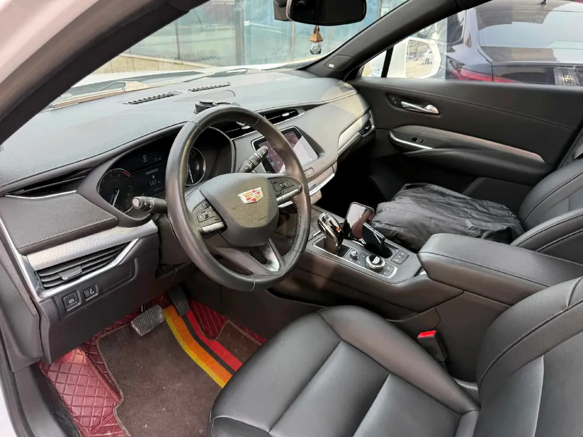 2021 Cadillac XT4 2.0T 237HP L4 9AT,autocango,china used car exporter,china ev exporter,chinese used car exporter,chinese used ev exporter