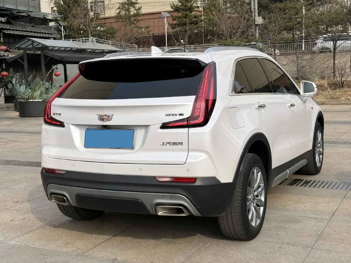 2021 Cadillac XT4 2.0T 237HP L4 9AT,autocango,china used car exporter,china ev exporter,chinese used car exporter,chinese used ev exporter