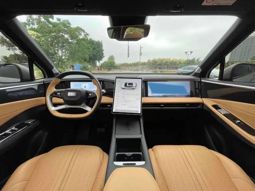 2023 Geely Galaxy L7 1.5T 163HP L4 3DHT PHEV 18.7KWH,autocango,china used car exporter,china ev exporter,chinese used car exporter,chinese used ev exporter