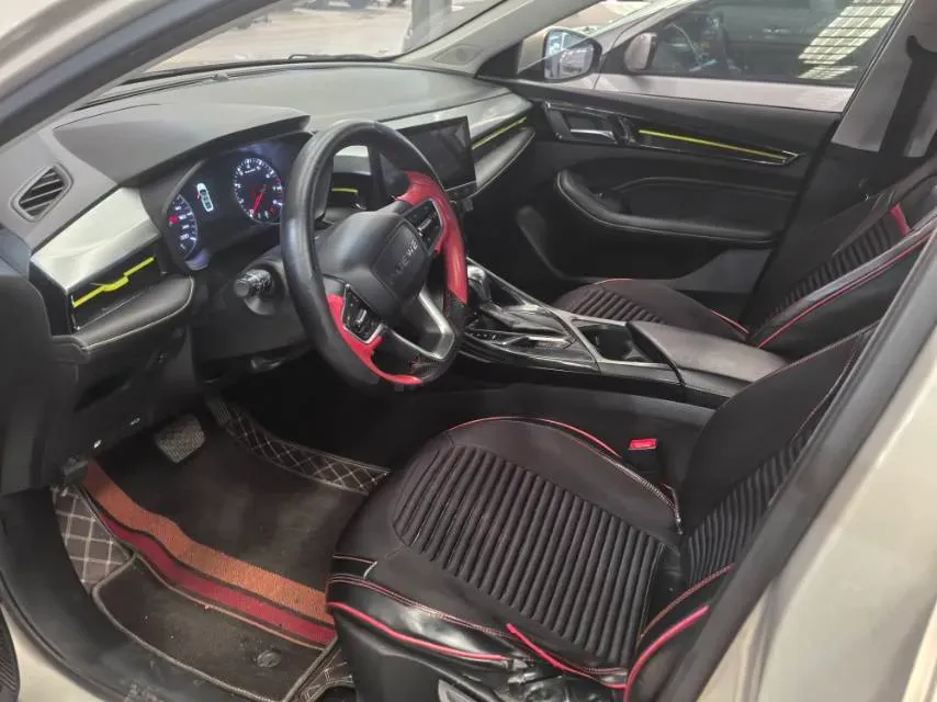 2021 Roewe i5 1.5L 120HP L4 CVT,autocango,china used car exporter,china ev exporter,chinese used car exporter,chinese used ev exporter