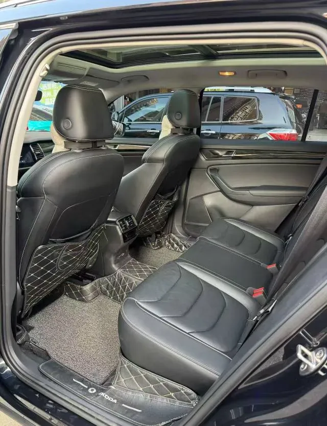 2020 Skoda Kodiak 2.0T 186HP L4 7DCT,autocango,china used car exporter,china ev exporter,chinese used car exporter,chinese used ev exporter