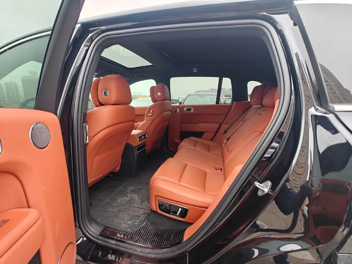 2023 Li L7 Range Extended 154HP REEV 40.9KWH,autocango,china used car exporter,china ev exporter,chinese used car exporter,chinese used ev exporter