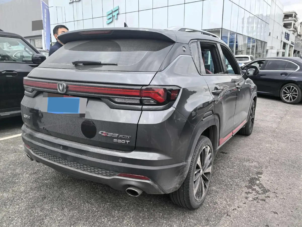 2021 ChangAn CS35 Plus 1.4T 160HP L4 7DCT,autocango,china used car exporter,china ev exporter,chinese used car exporter,chinese used ev exporter