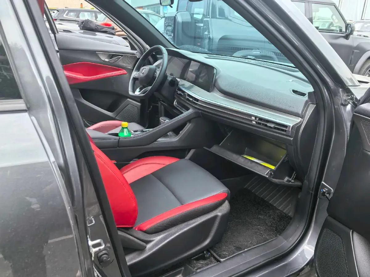 2021 ChangAn CS35 Plus 1.4T 160HP L4 7DCT,autocango,china used car exporter,china ev exporter,chinese used car exporter,chinese used ev exporter