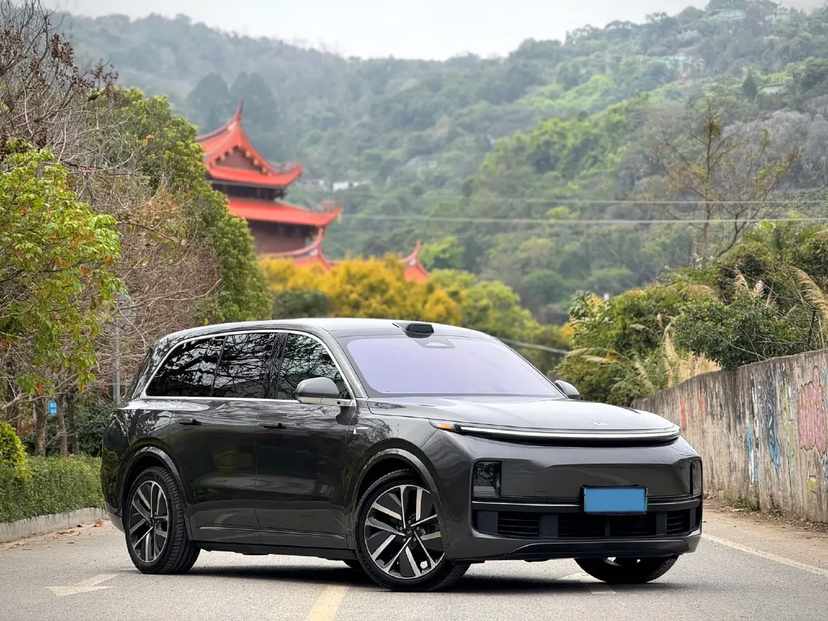 2022 Li L9 Range Extended 154HP REEV 42.6KWH,autocango,china used car exporter,china ev exporter,chinese used car exporter,chinese used ev exporter