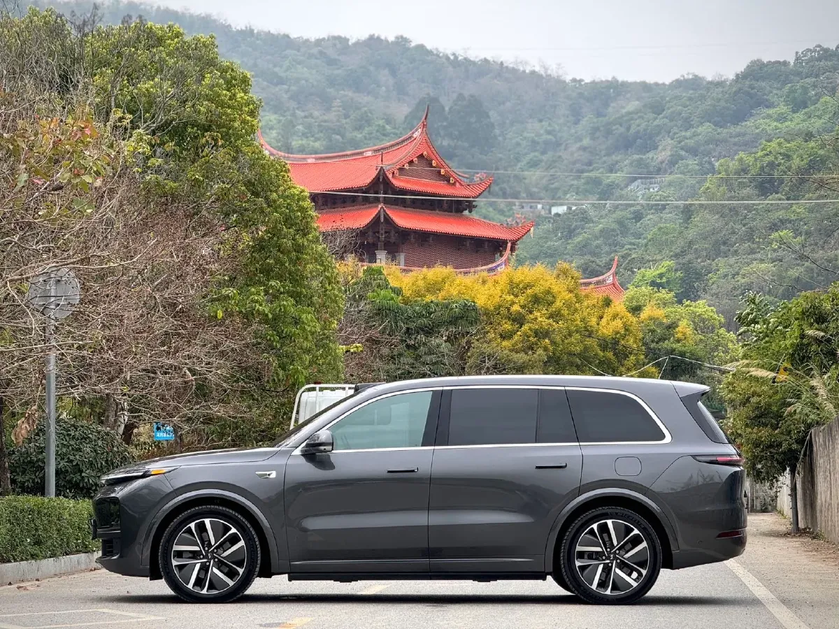 2022 Li L9 Range Extended 154HP REEV 42.6KWH,autocango,china used car exporter,china ev exporter,chinese used car exporter,chinese used ev exporter