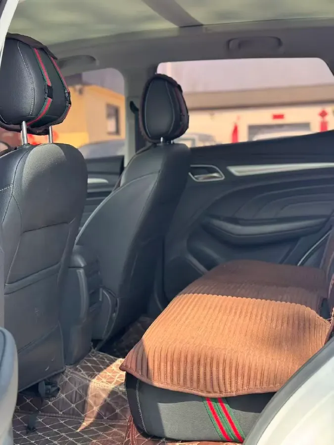 2020 Roewe RX3 1.6L 125HP L4 CVT,autocango,china used car exporter,china ev exporter,chinese used car exporter,chinese used ev exporter