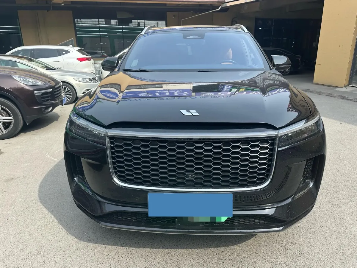 2021 Li ONE Range Extended 131HP REEV 40.5KWH,autocango,china used car exporter,china ev exporter,chinese used car exporter,chinese used ev exporter