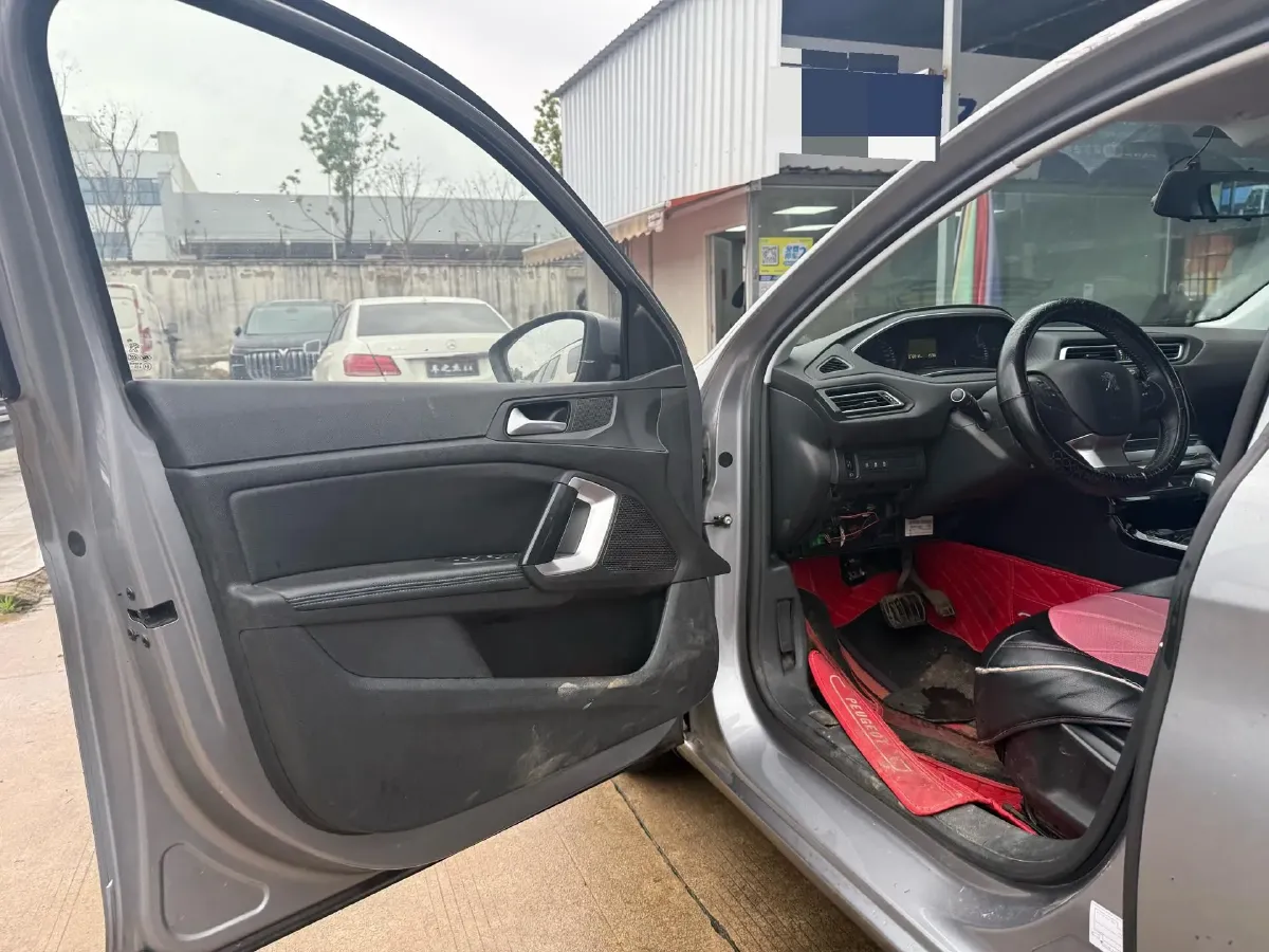 2018 Peugeot 308 1.6L 117HP L4 6AT,autocango,china used car exporter,china ev exporter,chinese used car exporter,chinese used ev exporter