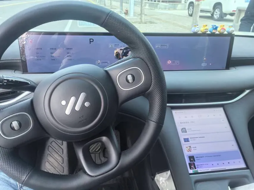 2025 IM LS6 BEV 75KWH,autocango,china used car exporter,china ev exporter,chinese used car exporter,chinese used ev exporter