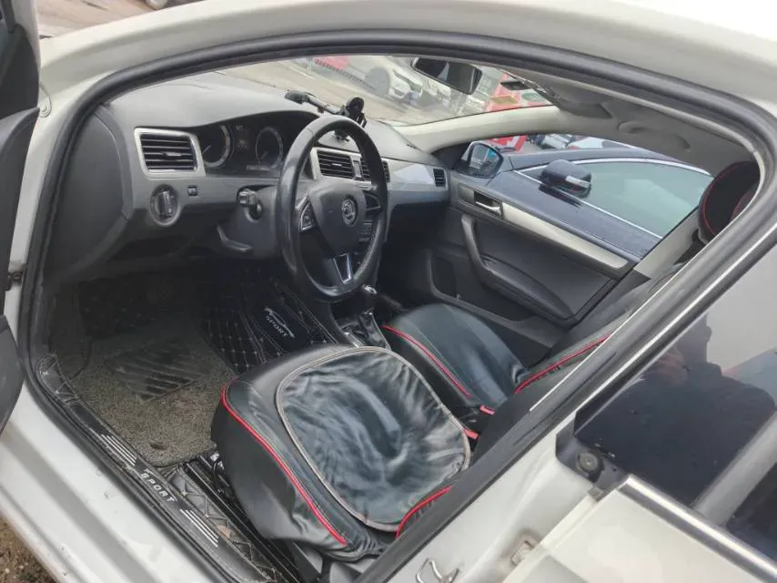 2019 SWM G01 1.5T 156HP L4 6AT,autocango,china used car exporter,china ev exporter,chinese used car exporter,chinese used ev exporter