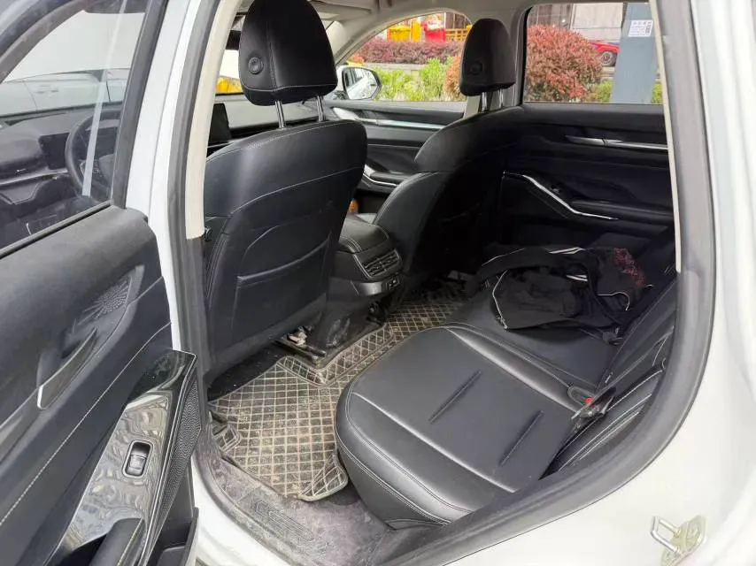 2021 Haval H6 2.0T 211HP L4 7DCT,autocango,china used car exporter,china ev exporter,chinese used car exporter,chinese used ev exporter