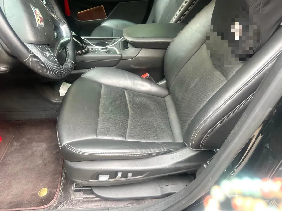 2022 Cadillac XT6 2.0T 237HP L4 9AT,autocango,china used car exporter,china ev exporter,chinese used car exporter,chinese used ev exporter