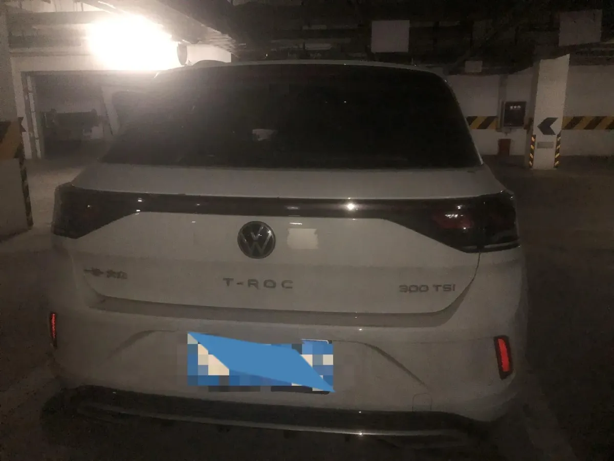 2025 Volkswagen T-Roc 1.5T 160HP L4 7DCT,autocango,china used car exporter,china ev exporter,chinese used car exporter,chinese used ev exporter