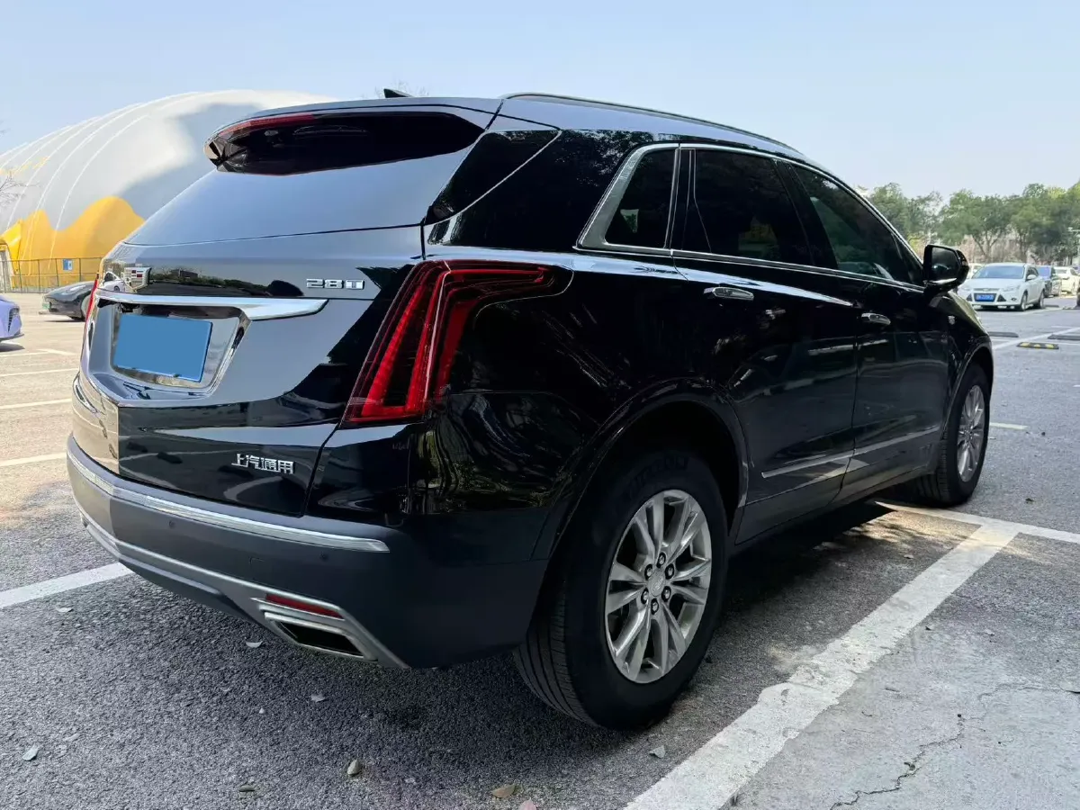 2022 Cadillac XT5 2.0T 237HP L4 9AT,autocango,china used car exporter,china ev exporter,chinese used car exporter,chinese used ev exporter