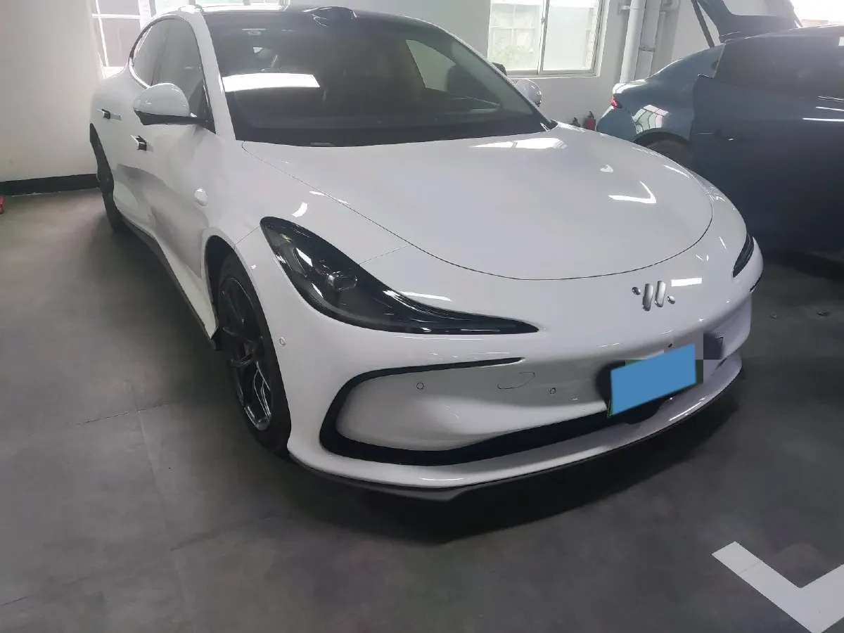 2024 IM L6 BEV 75KWH,autocango,china used car exporter,china ev exporter,chinese used car exporter,chinese used ev exporter