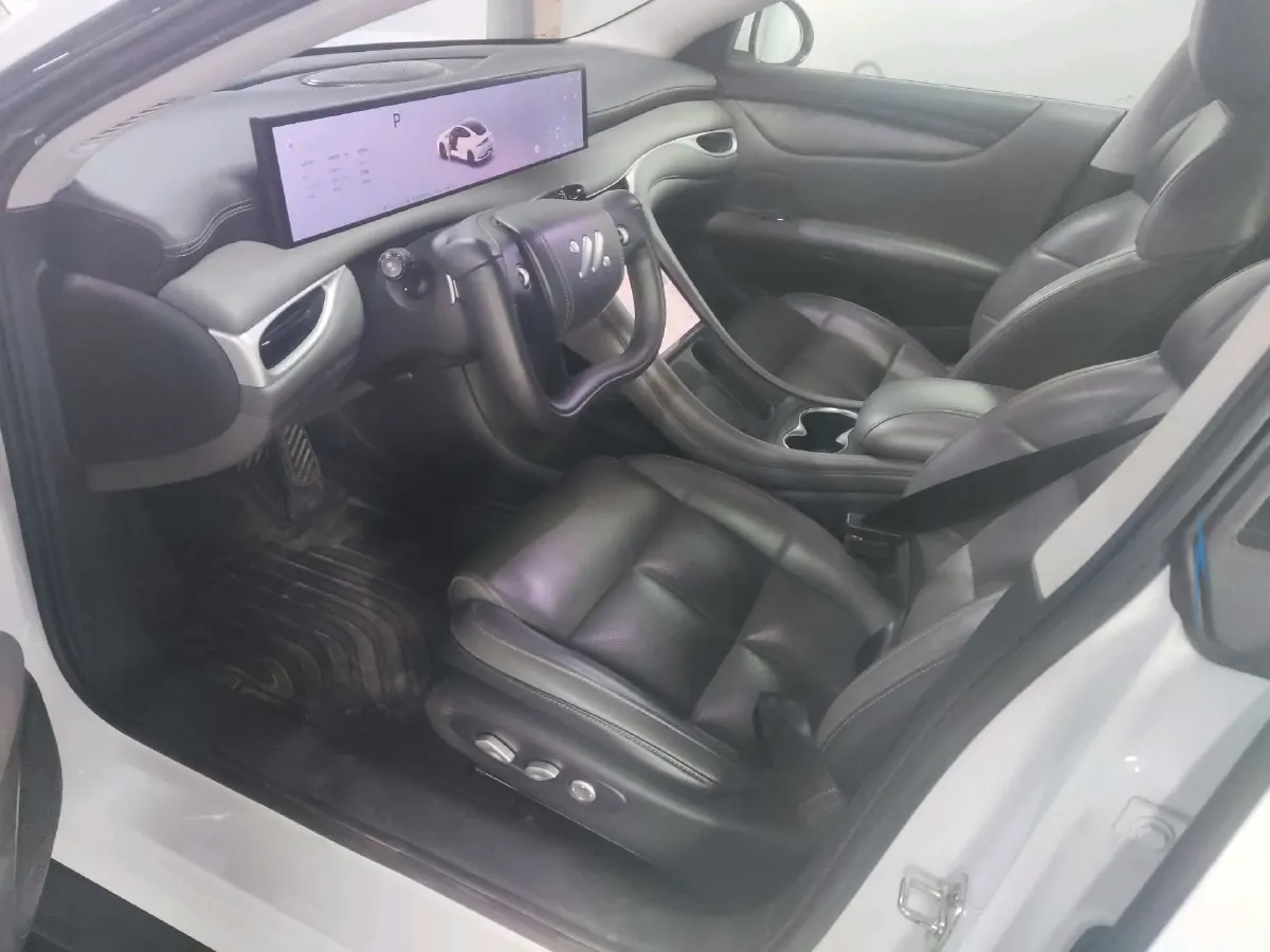 2024 IM L6 BEV 75KWH,autocango,china used car exporter,china ev exporter,chinese used car exporter,chinese used ev exporter