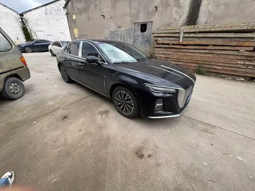 2025 HongQi H5 1.5T 169HP L4 1DHT Hybrid,autocango,china used car exporter,china ev exporter,chinese used car exporter,chinese used ev exporter