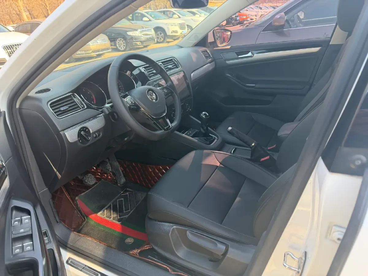 2018 KingLong KaiTe 2.3T 110HP L4 5MT,autocango,china used car exporter,china ev exporter,chinese used car exporter,chinese used ev exporter