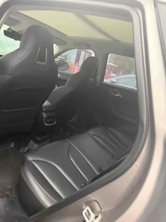 2023 Roewe RX5 1.5T 188HP L4 7DCT,autocango,china used car exporter,china ev exporter,chinese used car exporter,chinese used ev exporter