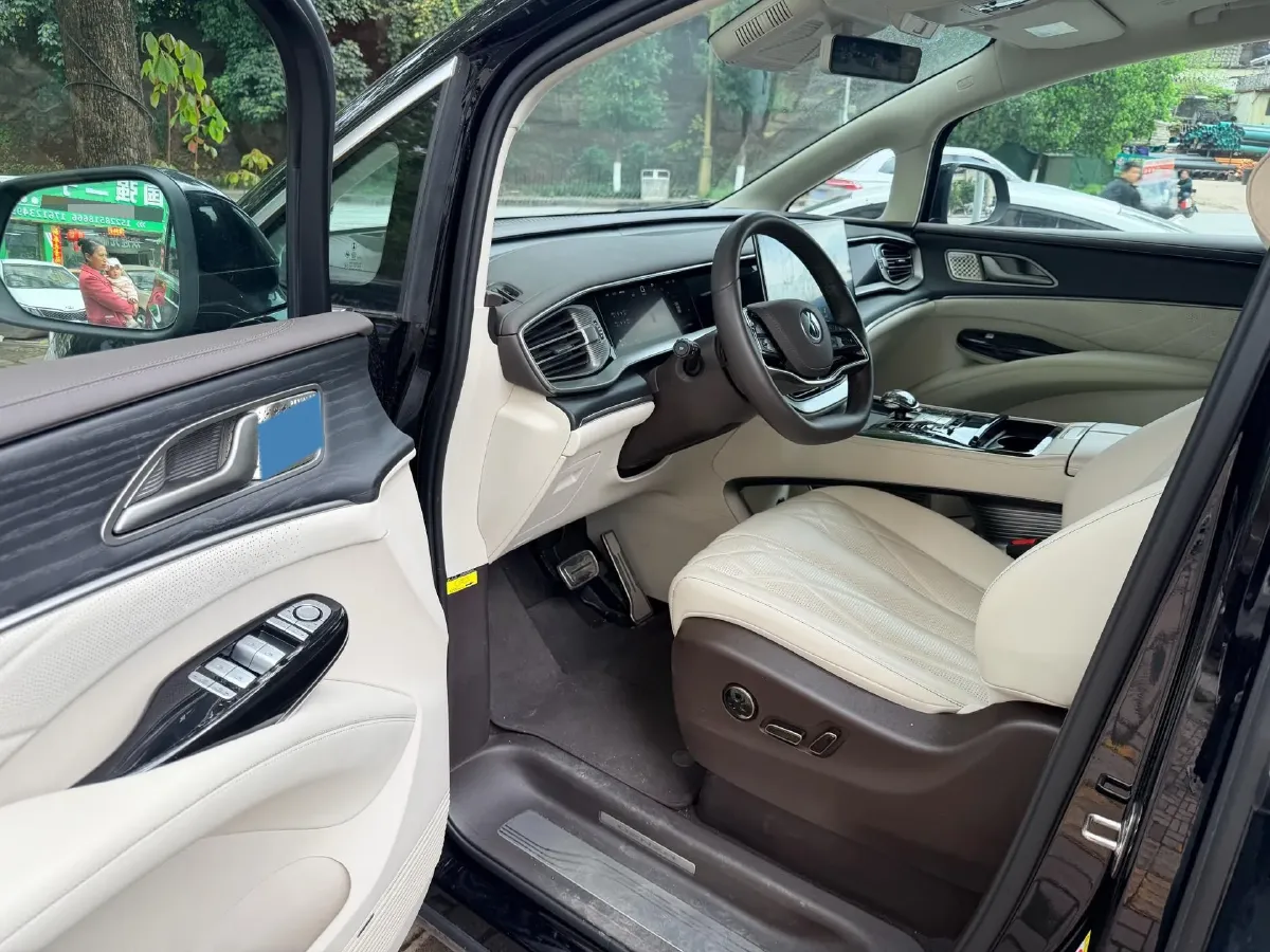 2025 Denza D9 1.5T 156HP L4 E-CVT PHEV 40KWH,autocango,china used car exporter,china ev exporter,chinese used car exporter,chinese used ev exporter