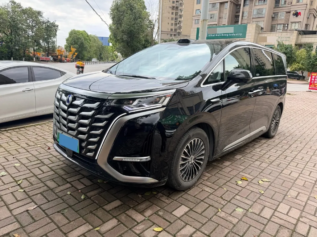 2025 Denza D9 1.5T 156HP L4 E-CVT PHEV 40KWH,autocango,china used car exporter,china ev exporter,chinese used car exporter,chinese used ev exporter