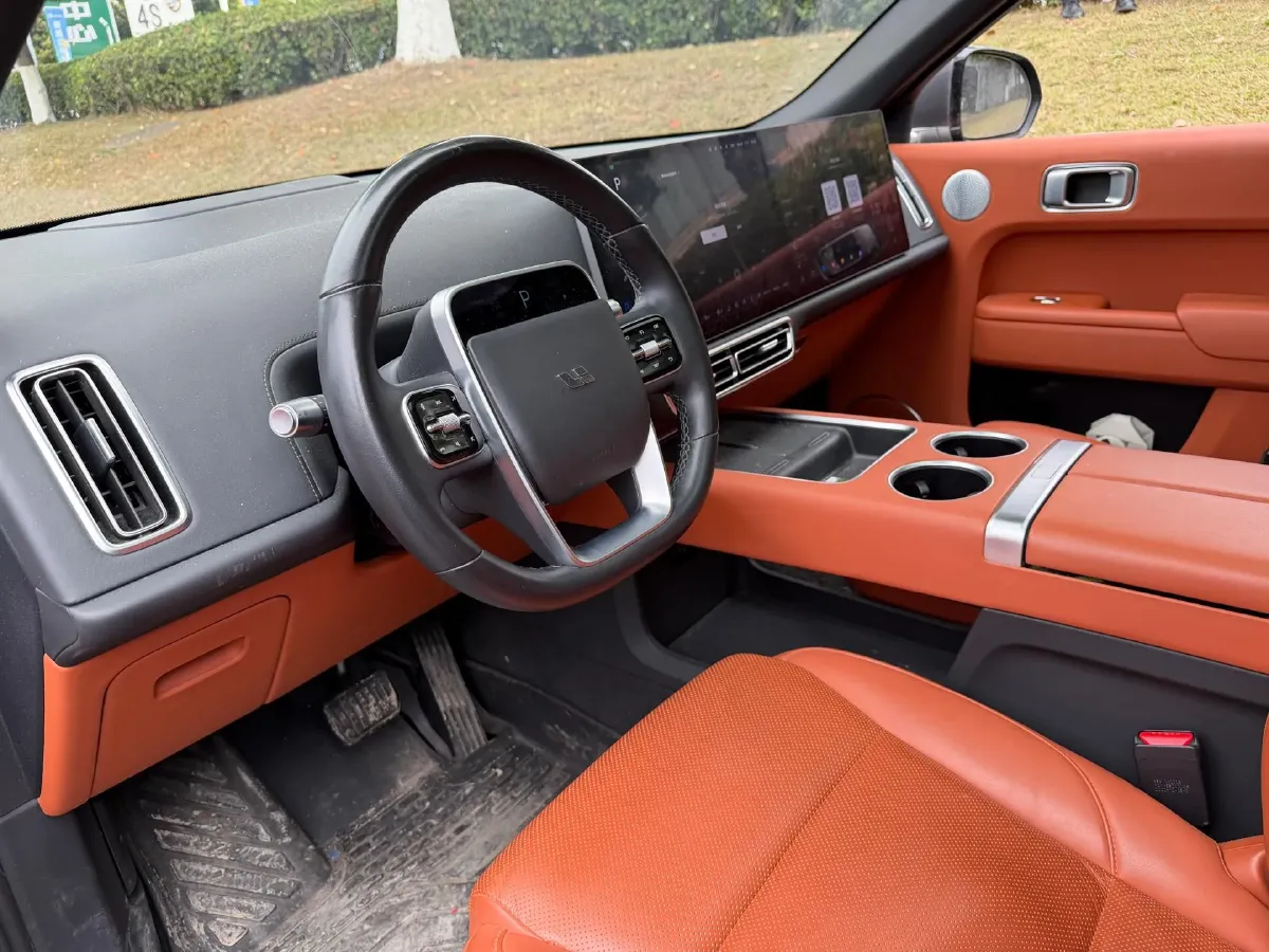 2023 Li L8 Range Extended 154HP REEV 40.9KWH,autocango,china used car exporter,china ev exporter,chinese used car exporter,chinese used ev exporter