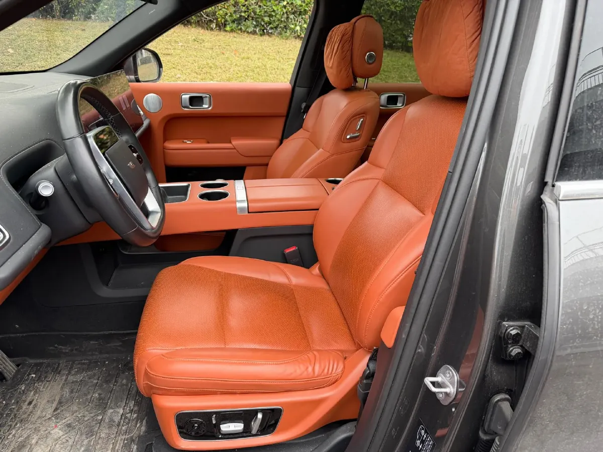 2023 Li L8 Range Extended 154HP REEV 40.9KWH,autocango,china used car exporter,china ev exporter,chinese used car exporter,chinese used ev exporter