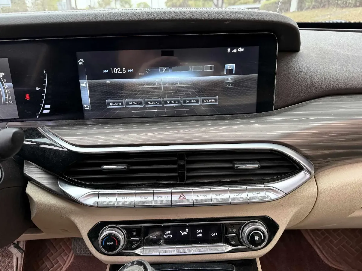 2021 Bestune T77 1.5T 169HP L4 7DCT,autocango,china used car exporter,china ev exporter,chinese used car exporter,chinese used ev exporter