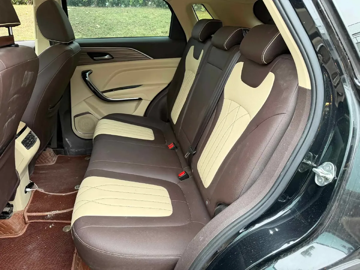 2021 Bestune T77 1.5T 169HP L4 7DCT,autocango,china used car exporter,china ev exporter,chinese used car exporter,chinese used ev exporter