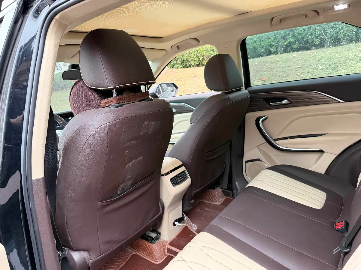 2021 Bestune T77 1.5T 169HP L4 7DCT,autocango,china used car exporter,china ev exporter,chinese used car exporter,chinese used ev exporter