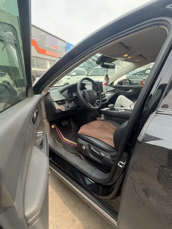 2023 HongQi E-QM5 BEV 54KWH,autocango,china used car exporter,china ev exporter,chinese used car exporter,chinese used ev exporter