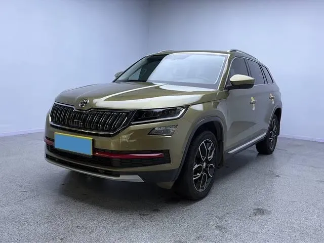 2017 Skoda Kodiak 2.0T 220HP L4 7DCT,autocango,china used car exporter,china ev exporter,chinese used car exporter,chinese used ev exporter