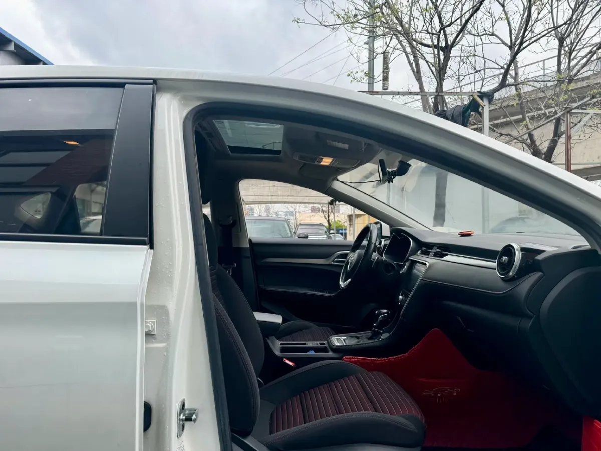 2019 MAXUS D60 1.5T 169HP L4 7DCT,autocango,china used car exporter,china ev exporter,chinese used car exporter,chinese used ev exporter