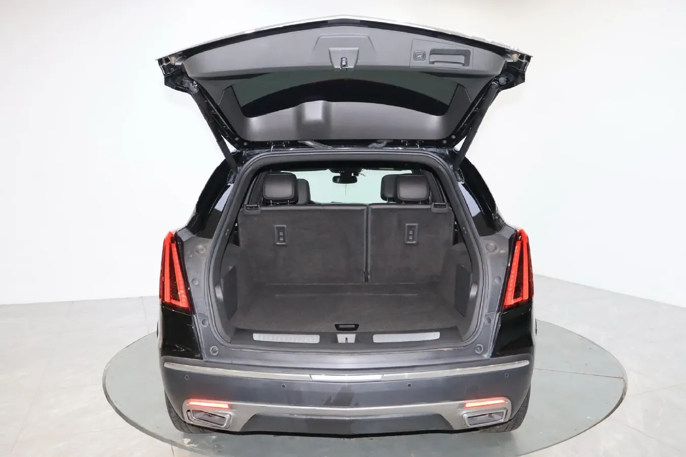 2021 Cadillac XT5 2.0T 237HP L4 9AT,autocango,china used car exporter,china ev exporter,chinese used car exporter,chinese used ev exporter