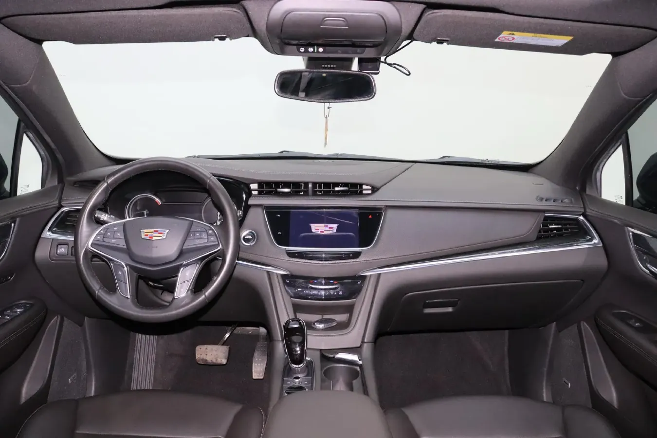 2021 Cadillac XT5 2.0T 237HP L4 9AT,autocango,china used car exporter,china ev exporter,chinese used car exporter,chinese used ev exporter