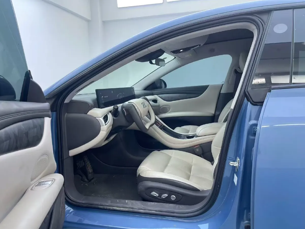 2024 IM L6 BEV 75KWH,autocango,china used car exporter,china ev exporter,chinese used car exporter,chinese used ev exporter