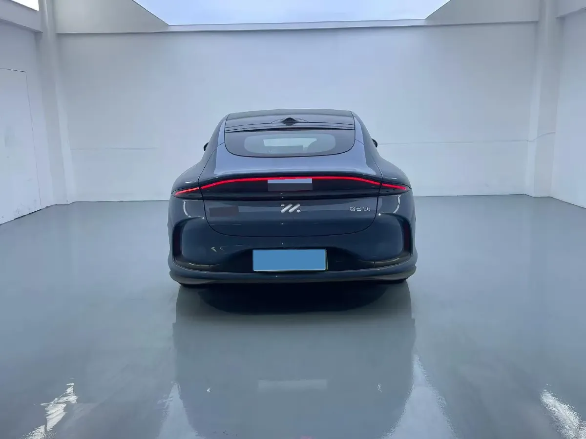 2024 IM L6 BEV 75KWH,autocango,china used car exporter,china ev exporter,chinese used car exporter,chinese used ev exporter