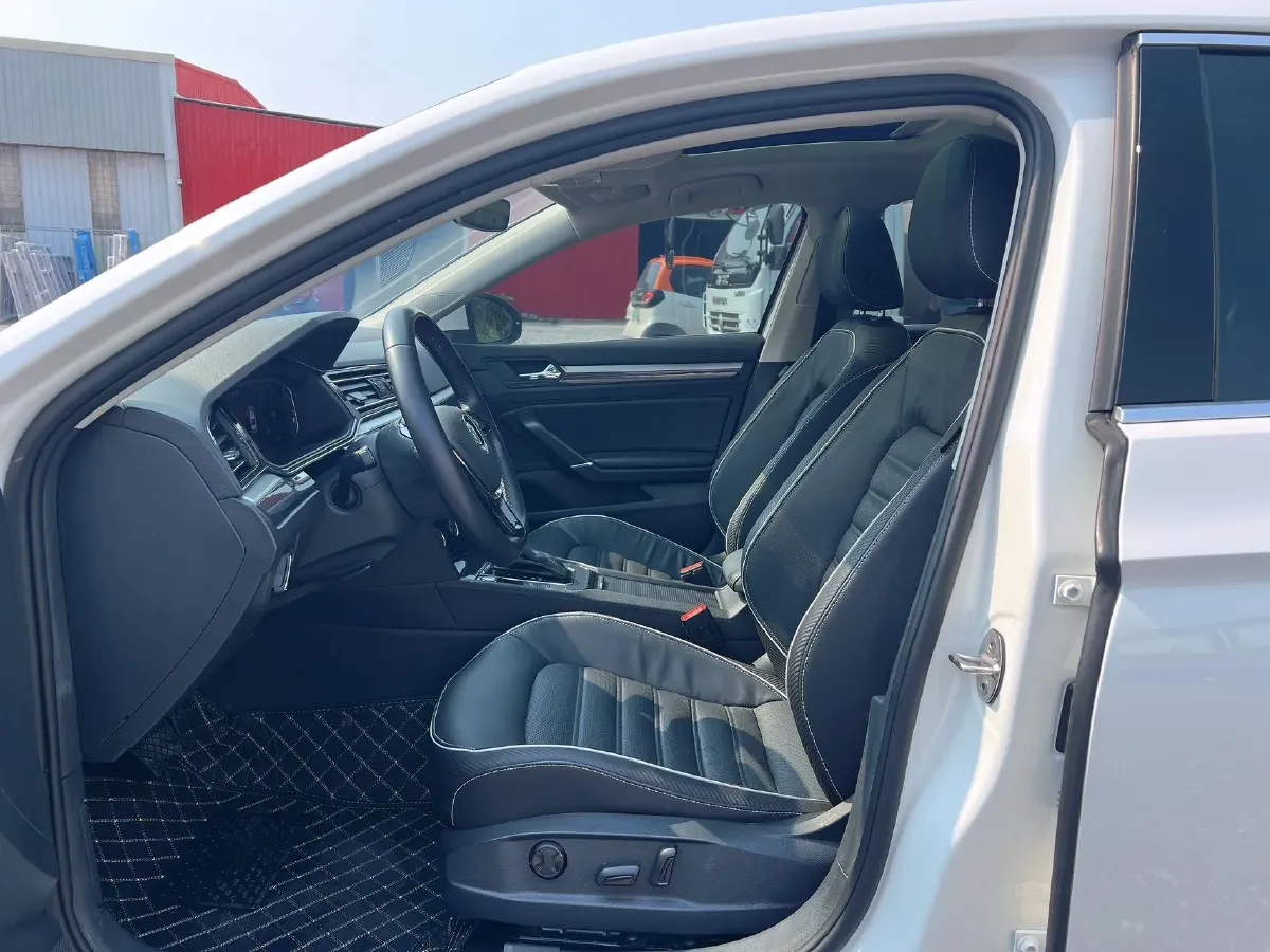 2019 Volkswagen Tayron 2.0T 186HP L4 7DCT,autocango,china used car exporter,china ev exporter,chinese used car exporter,chinese used ev exporter