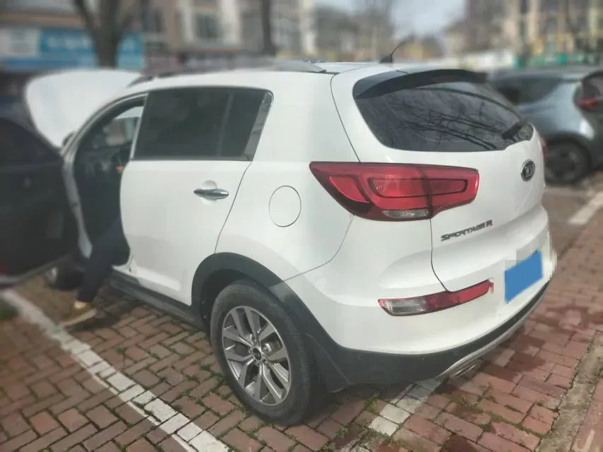 2016 Kia Sportage R 2.0L 165HP L4 6AT,autocango,china used car exporter,china ev exporter,chinese used car exporter,chinese used ev exporter