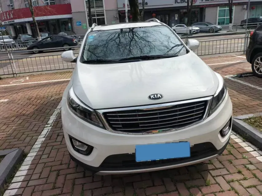 2016 Kia Sportage R 2.0L 165HP L4 6AT,autocango,china used car exporter,china ev exporter,chinese used car exporter,chinese used ev exporter