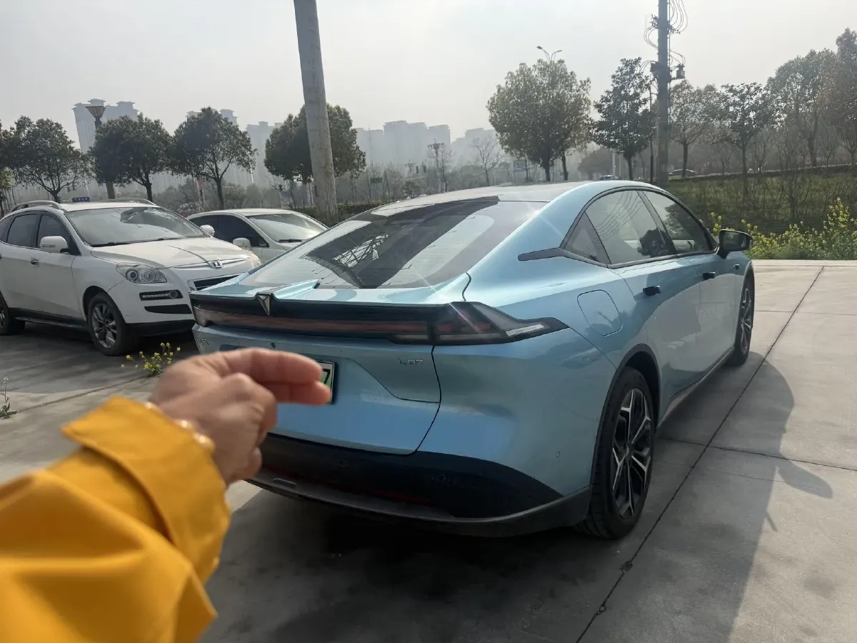 2024 Deepal L07 1.5L 98HP L4 REEV 28.39KWH,autocango,china used car exporter,china ev exporter,chinese used car exporter,chinese used ev exporter