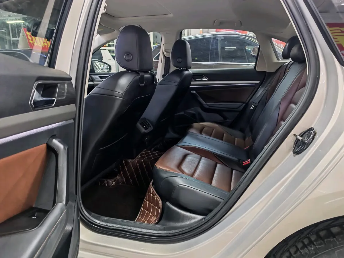 2021 Volkswagen Lavida 1.4T 150HP L4 7DCT,autocango,china used car exporter,china ev exporter,chinese used car exporter,chinese used ev exporter