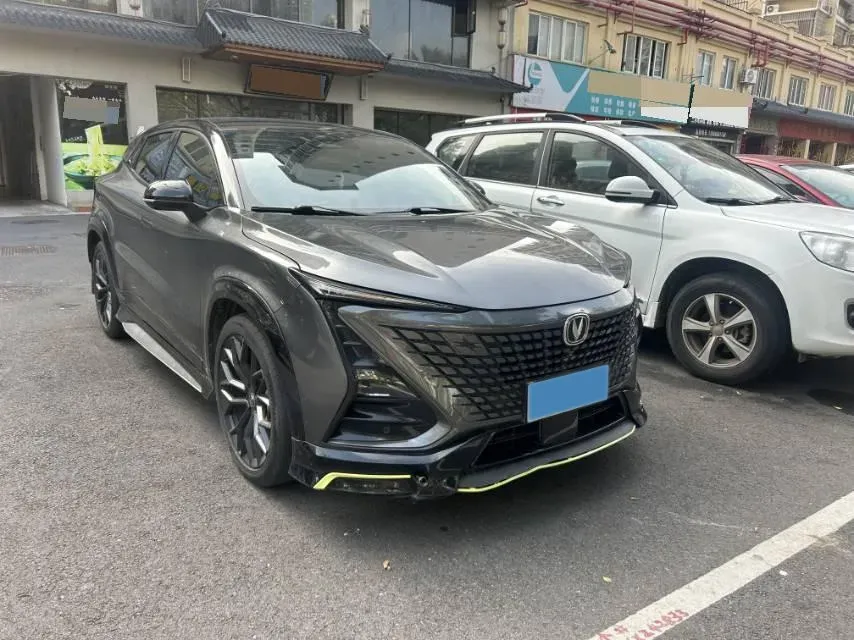 2022 ChangAn UNI-T 1.5T 188HP L4 7DCT,autocango,china used car exporter,china ev exporter,chinese used car exporter,chinese used ev exporter