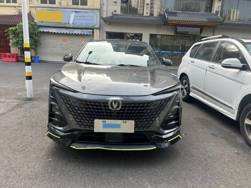 2022 ChangAn UNI-T 1.5T 188HP L4 7DCT,autocango,china used car exporter,china ev exporter,chinese used car exporter,chinese used ev exporter
